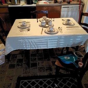 Meet your Posher, Ernest